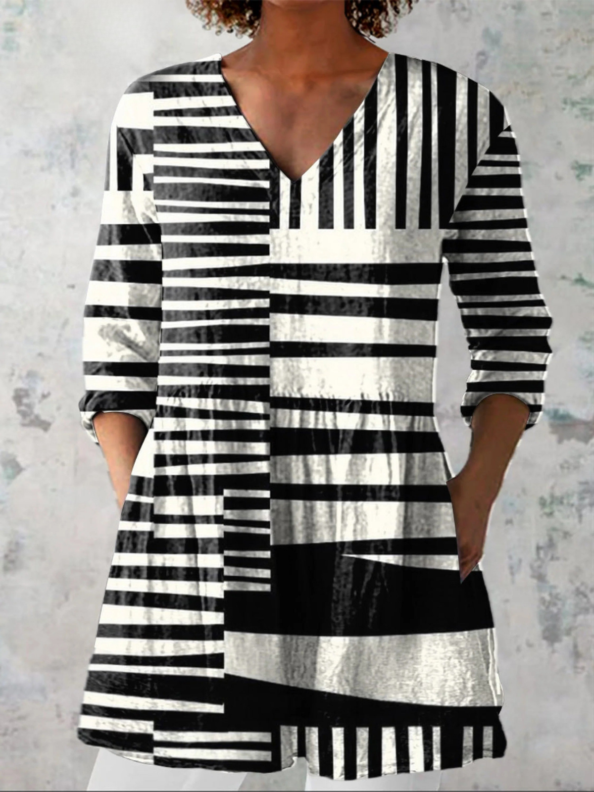 Grace | Relaxed V-Neck Long Blouse