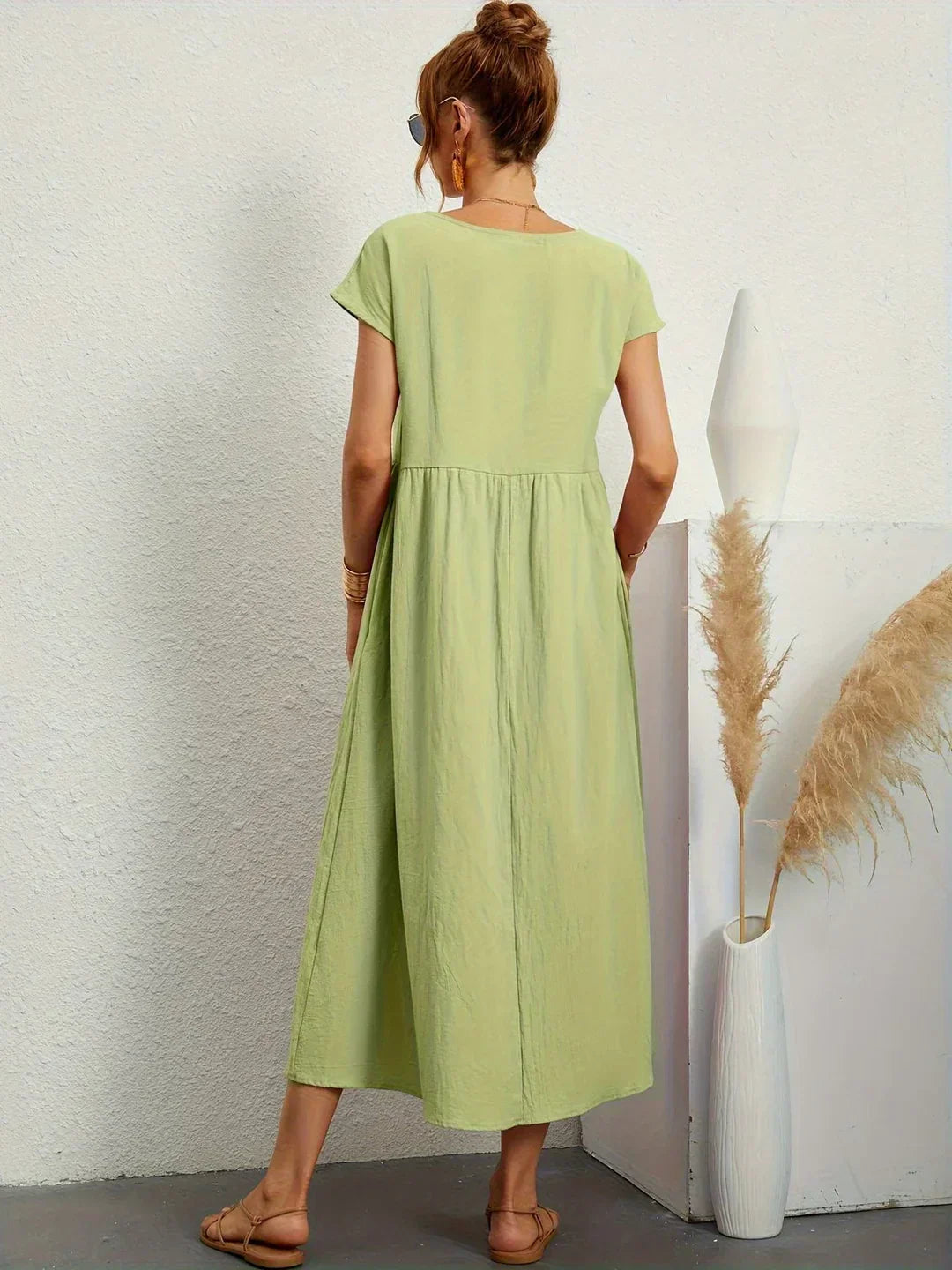 Katherine | Elegant Flowing Midi Dress