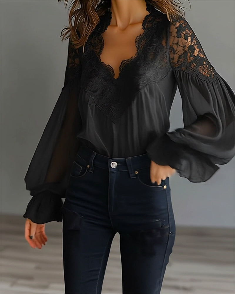 Ilvara | Elegant Lace Blouse
